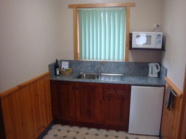 Kentish Hills Retreat Motel Шефилд Екстериор снимка